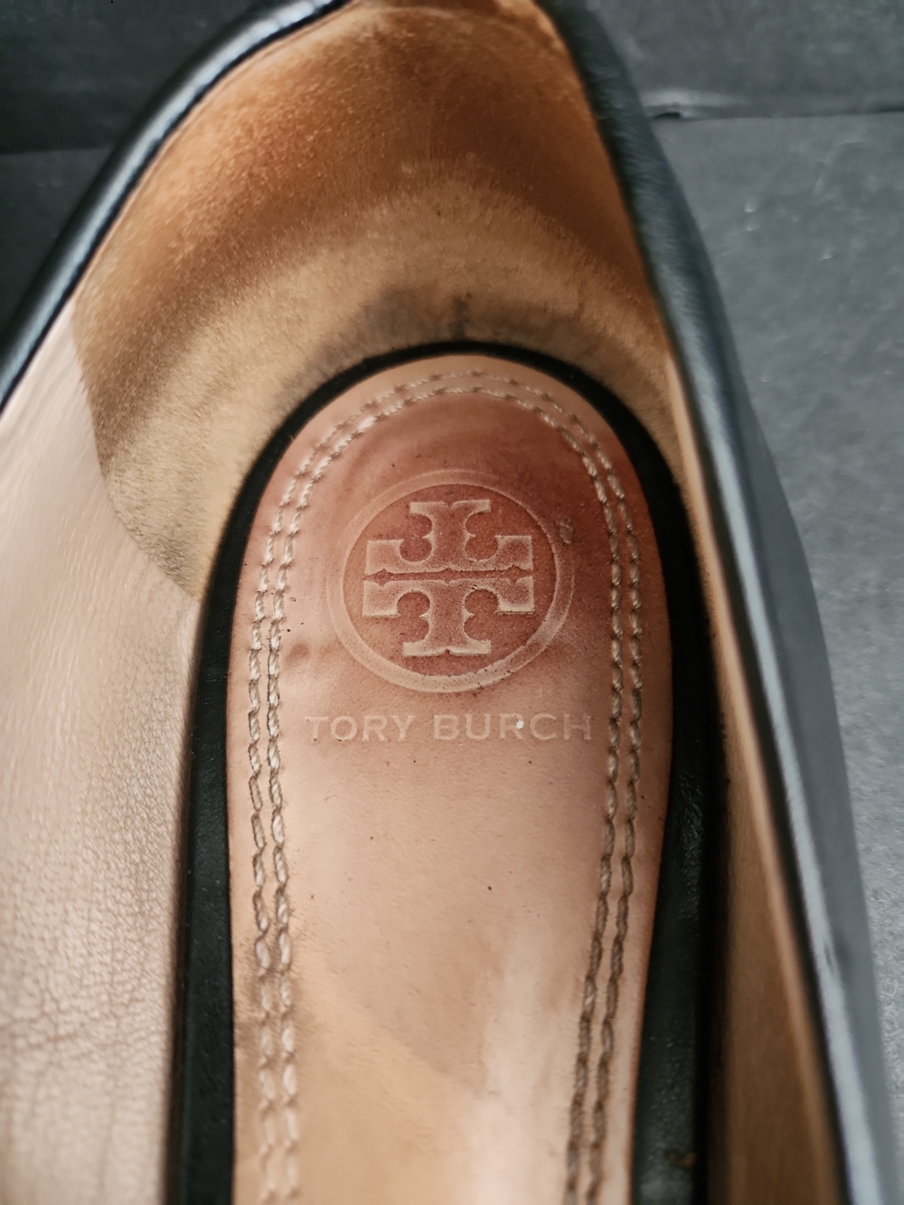 Tory Burch Black Leather Round Toe Comfort Slip-On Ballet Womens Flats Size 7.5 - Picture 3 of 6